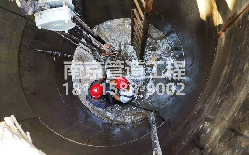 242兴达污水池清理